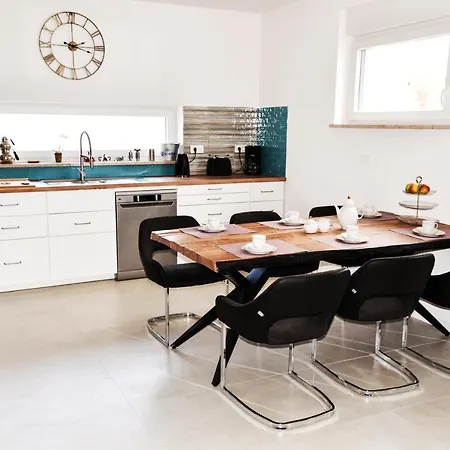 Ansulero فيلة مالينسكا