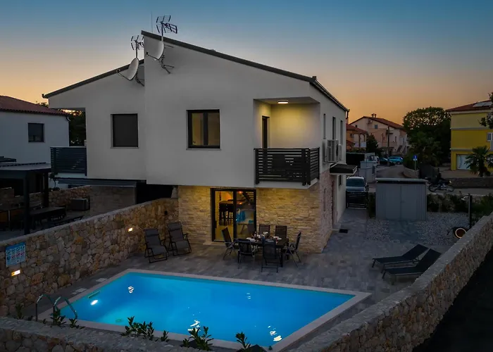 Ansulero Villa *